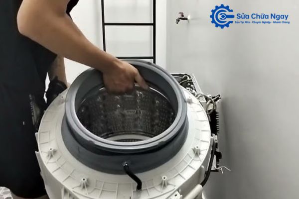 Dịch vụ sửa máy giặt tại Thanh Xuân luôn được đánh giá cao