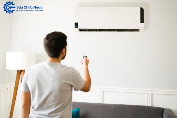 Tắt máy lạnh trước khi ra khỏi nhà