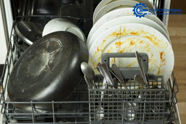Máy rửa bát rửa không sạch
